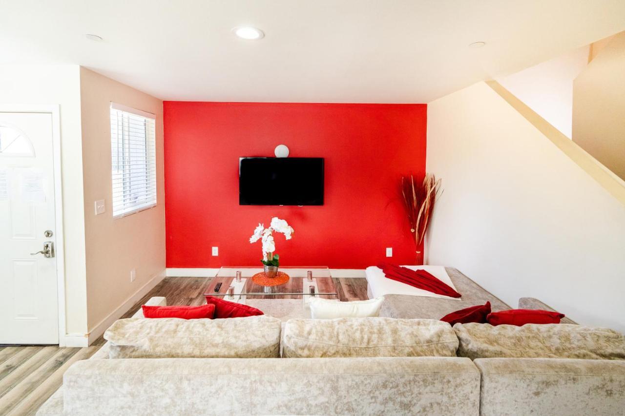 Large Condo Sleeps 10 Near Downtown 로스앤젤레스 외부 사진
